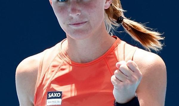 甫一订婚便双双突围，他们把澳网变成爱情的见证场