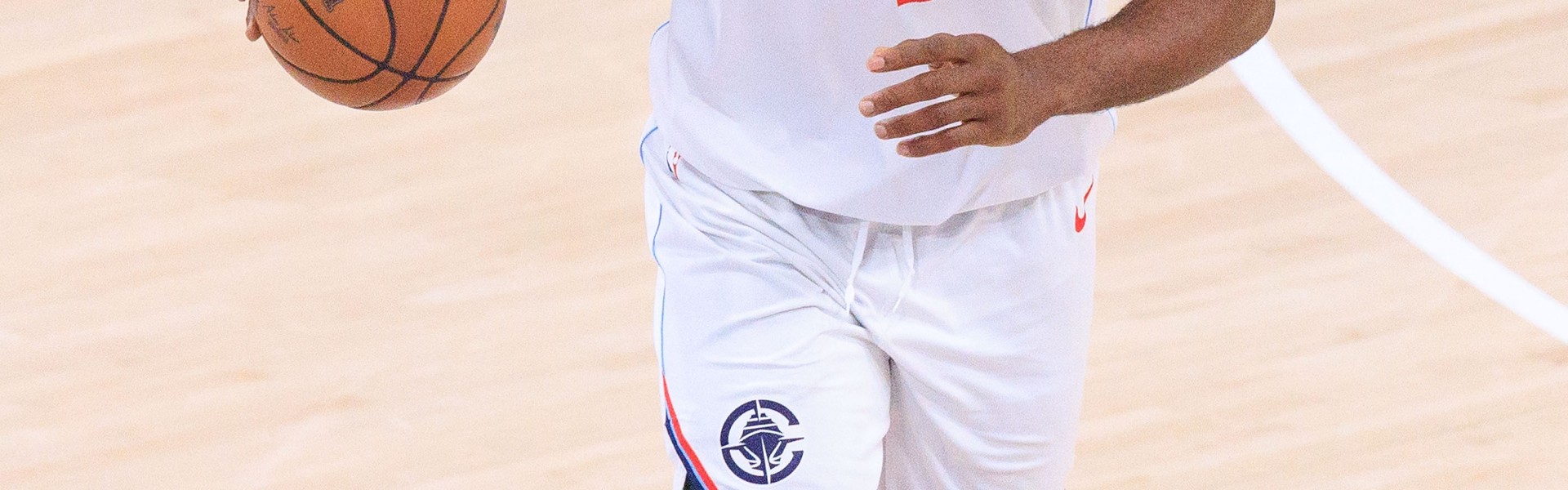 还未发力！伦纳德上半场6投3中&amp;三分4中2 拿到8分5板2助&amp;零罚球