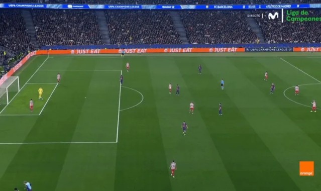 开云体育移动版-规则解析：普比尔禁区内用手摆球是否应该吹罚点球？